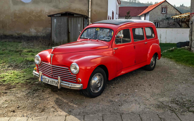 Peugeot 203 Familiale Faltdach Teilrestauriert Motor überholt besonderes Kombi-Modell (1955)