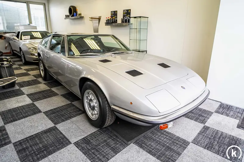 Maserati Indy 4900 320PS 1/300 Note 2- (1973)
