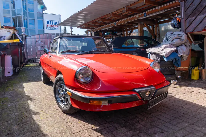 Alfa Romeo Spider (1983)