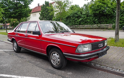 Audi 100 in Malagarot Originalzustand Mit TÜV H-Kennzeichen (1980)