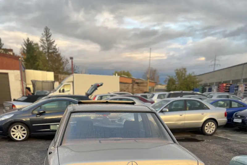 Mercedes Benz 190E (1990)