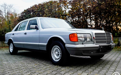 Mercedes-Benz W126 380 SEL from 2nd hand sunroof power steering almost mint condition (1982)