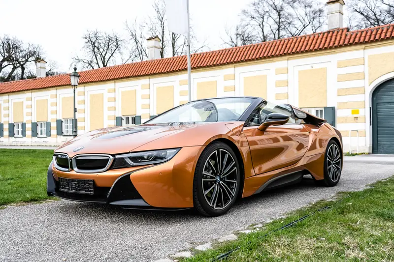 BMW i8 in Copper Orange from 2nd hand Checkbook maintained Fully equipped Very good overall condition (2018)