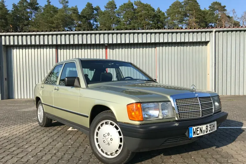 Mercedes-Benz 190E 2.0 W201 (1986)