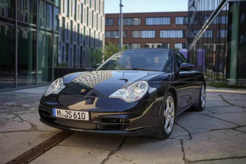 Porsche 911 996 Carrera 4 Cabriolet (2004), Facelift-Modell in sehr gepflegtem Originalzustand, lückenloses Scheckheft