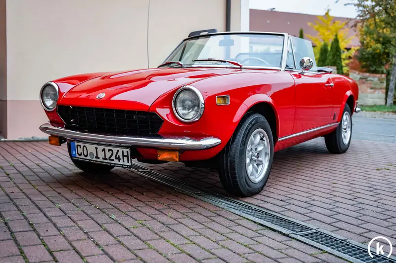 Fiat 124 Spider CS1 1800 Cabrio good condition 5-speed 118 hp (1978)