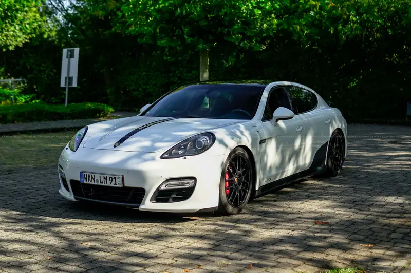 Porsche Panamera GTS (2012), approved until the end of 2026, full service history, RS Spyder rims, rare sports package, top condition