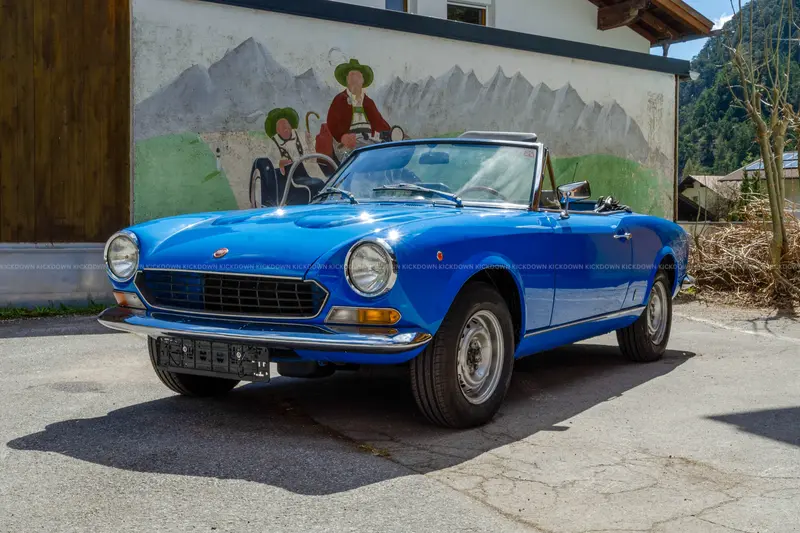 Fiat 124 Spider Matching Numbers gegeben, deutsche Erstauslieferung, neuer Service durchgeführt (1971)