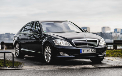 Mercedes-Benz S550 W221 (2007), Japan-Import, seltene Außenfarbe, Langversion mit Vollausstattung