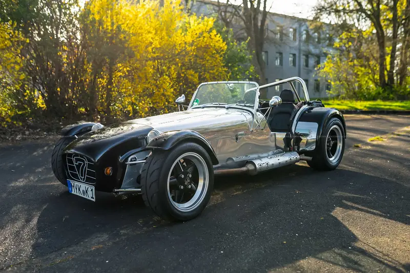 Caterham Super 7 HPC from 3rd hand, accident-free, original condition, Revolution Wheels rims (1995)