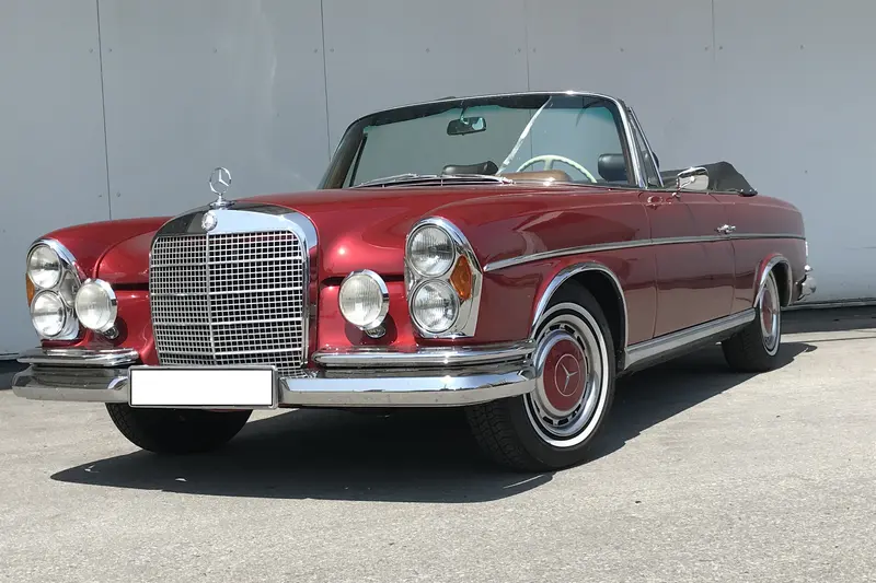 Mercedes Benz W111 (1962)